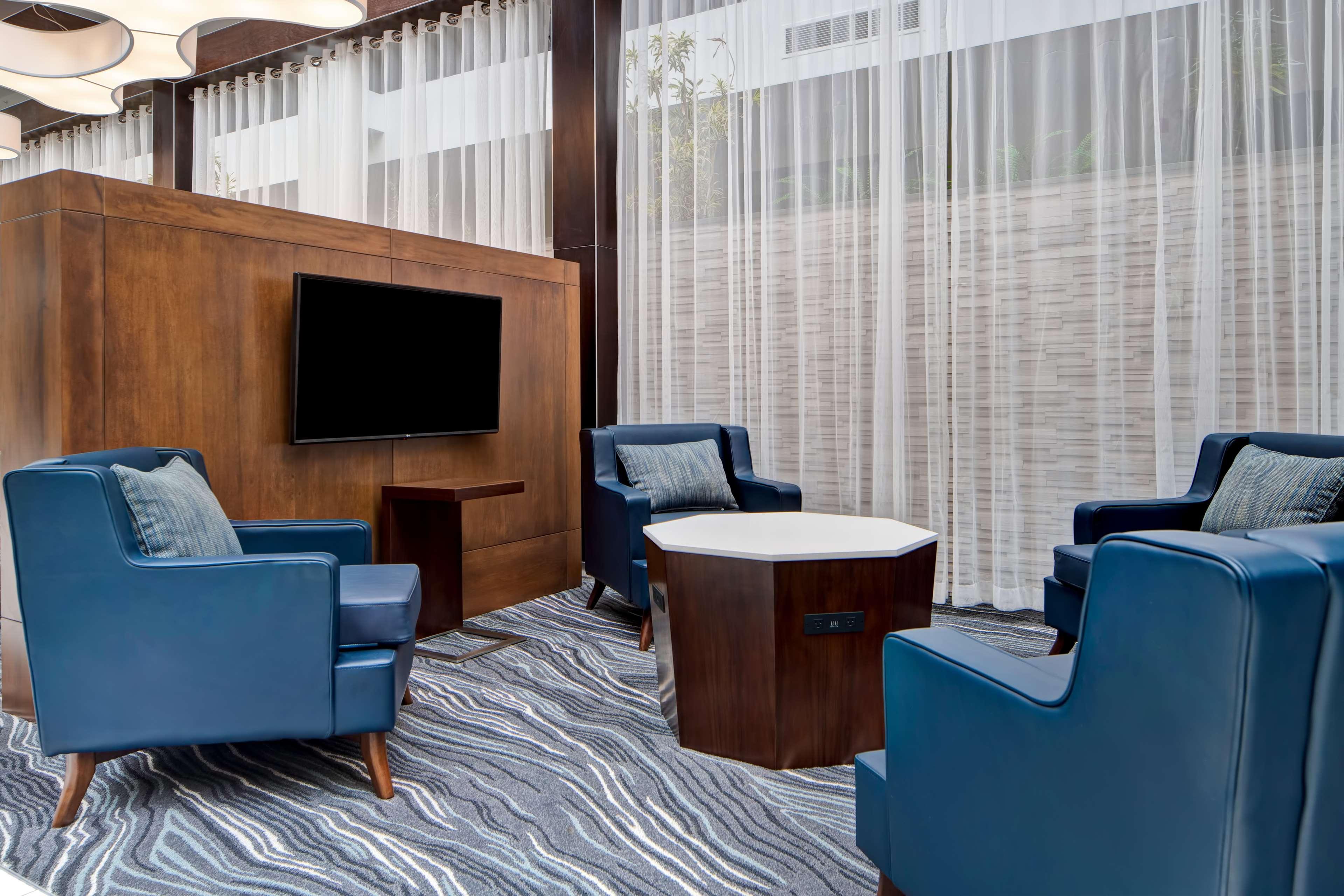 Embassy Suites Syracuse East Syracuse Extérieur photo