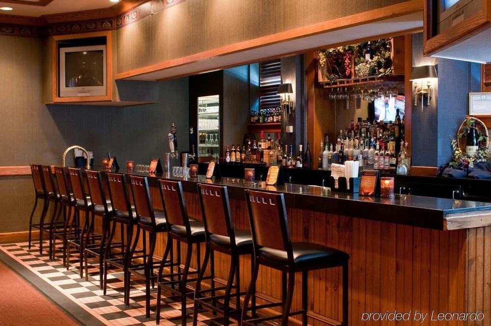 Embassy Suites Syracuse East Syracuse Restaurant photo