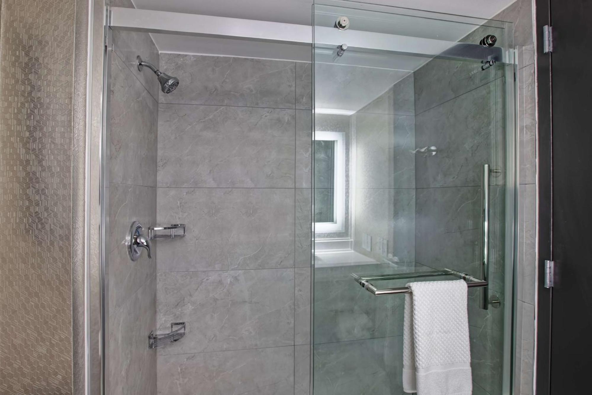 Embassy Suites Syracuse East Syracuse Extérieur photo